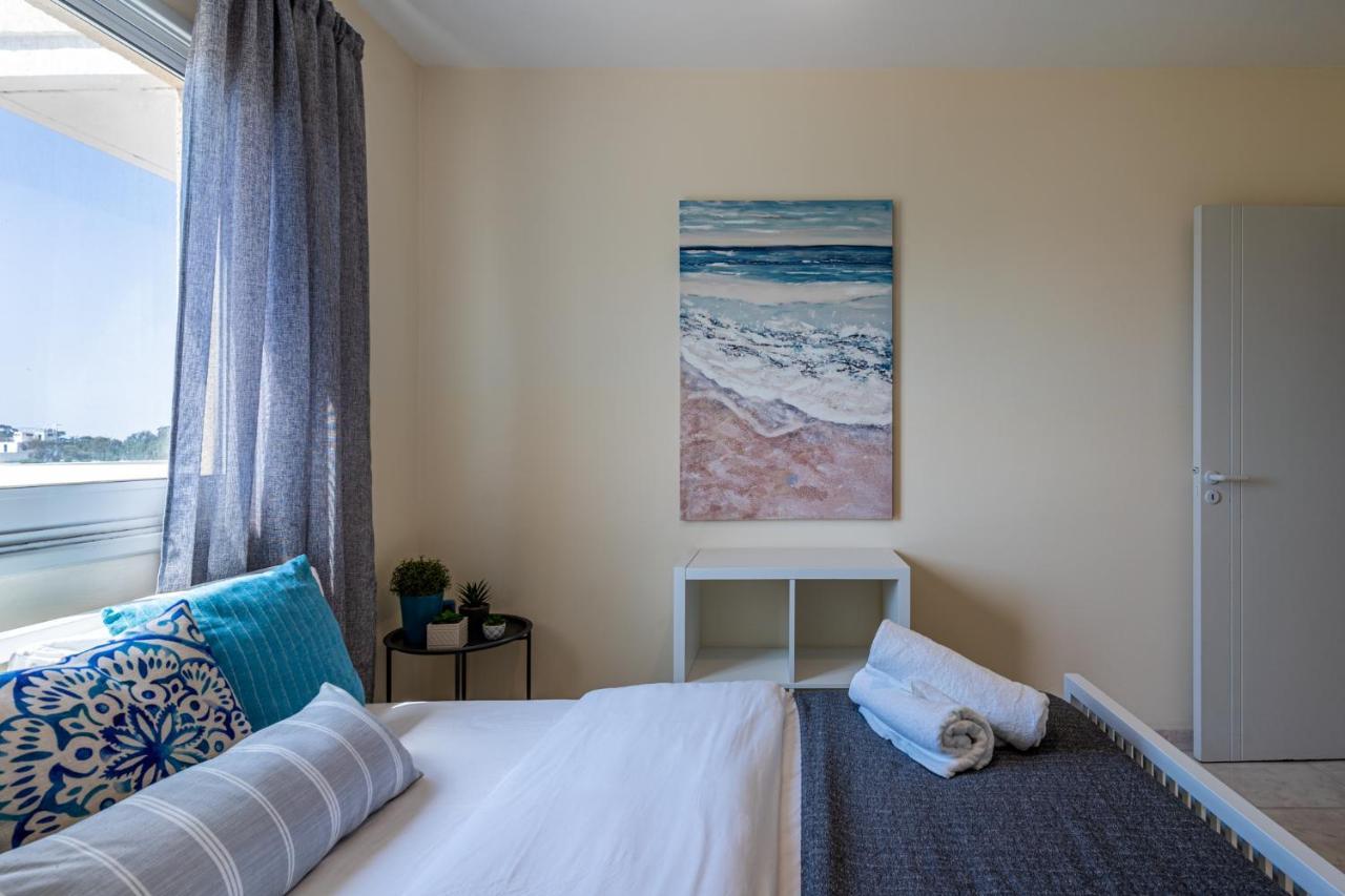 Sunny 2-Br Apartment In Mackenzie ラルナカ エクステリア 写真